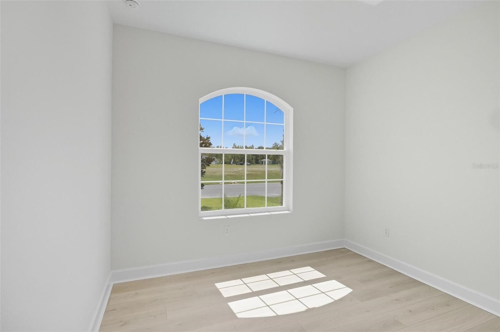 Image 20 of 60 For 3 Lakeland Way