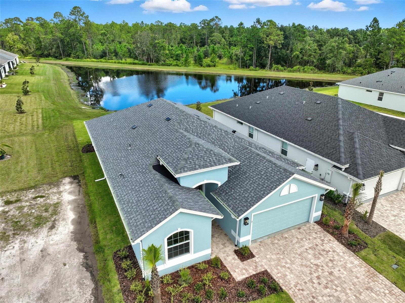 Image 4 of 60 For 3 Lakeland Way