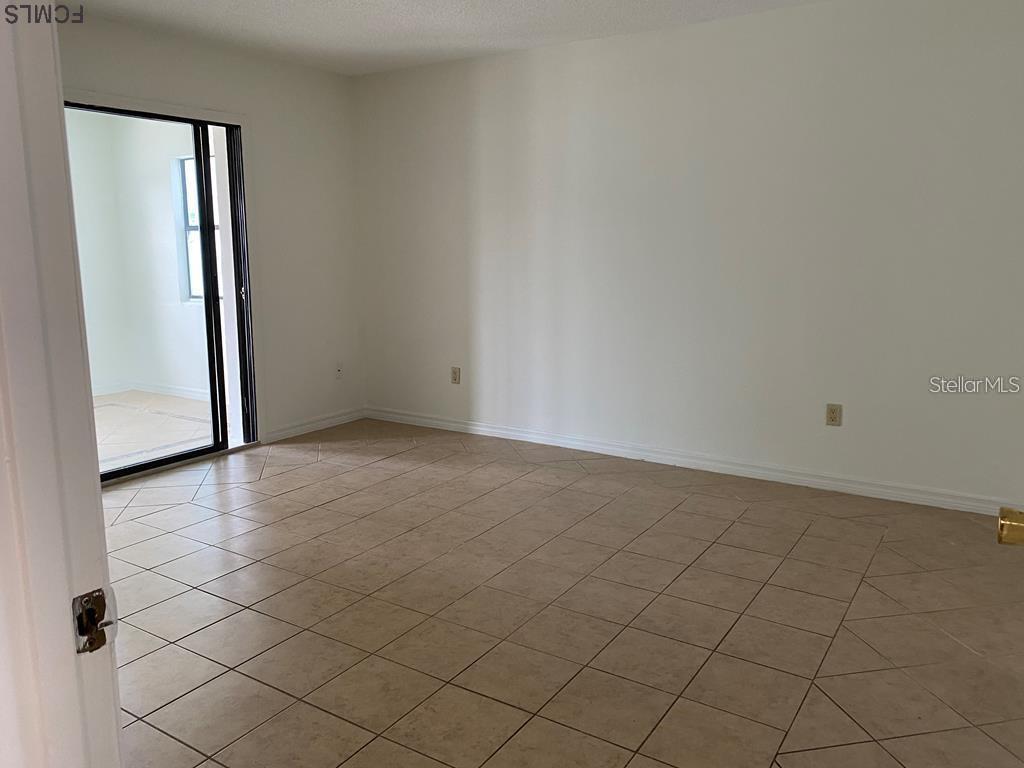 Image 8 of 10 For 250 Coral Reef Ct.  B