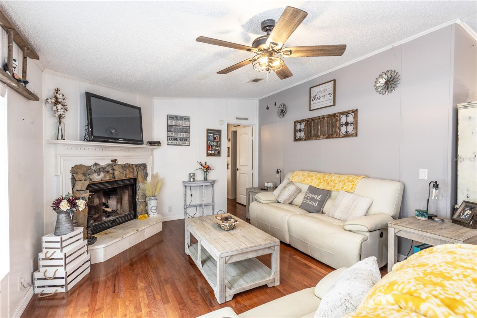 Image 4 of 24 For 1013 Forest Park Street