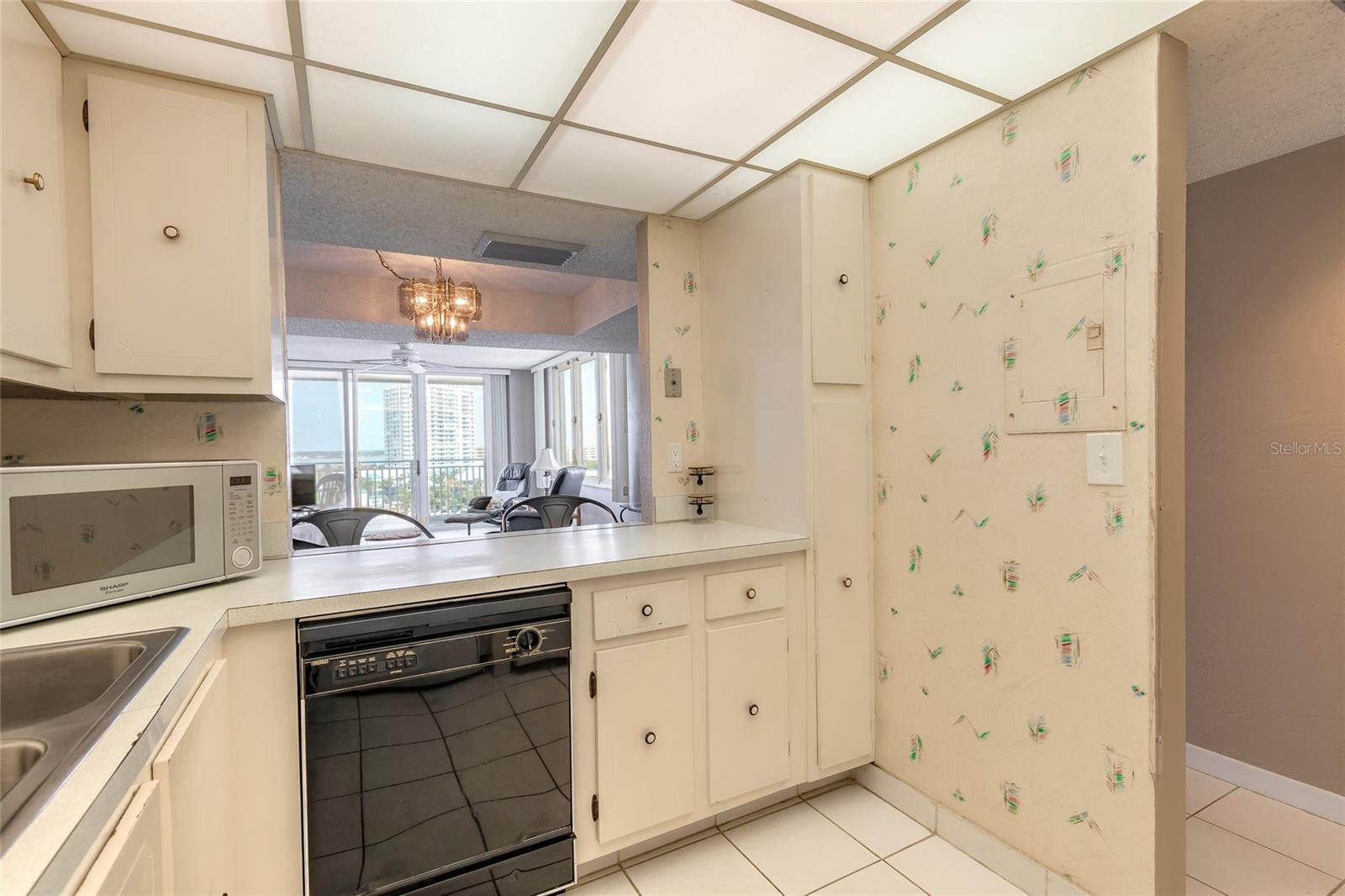 Image 11 of 37 For 3047 Atlantic Avenue 706