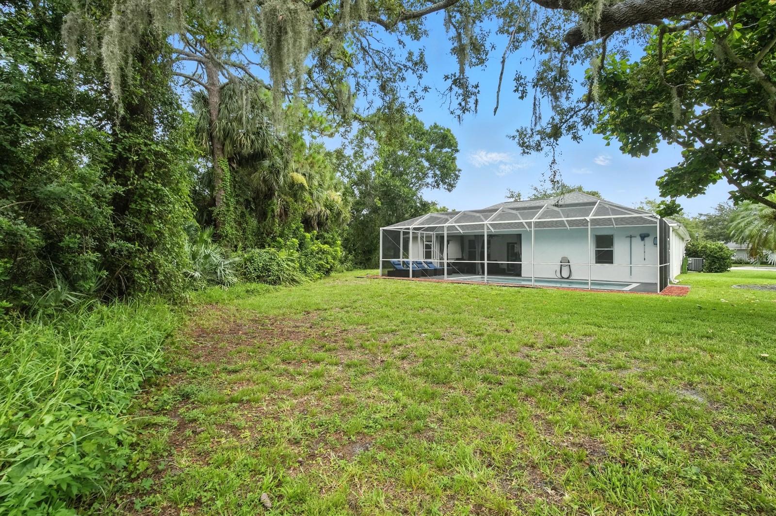 Image 34 of 41 For 2425 Village Lane