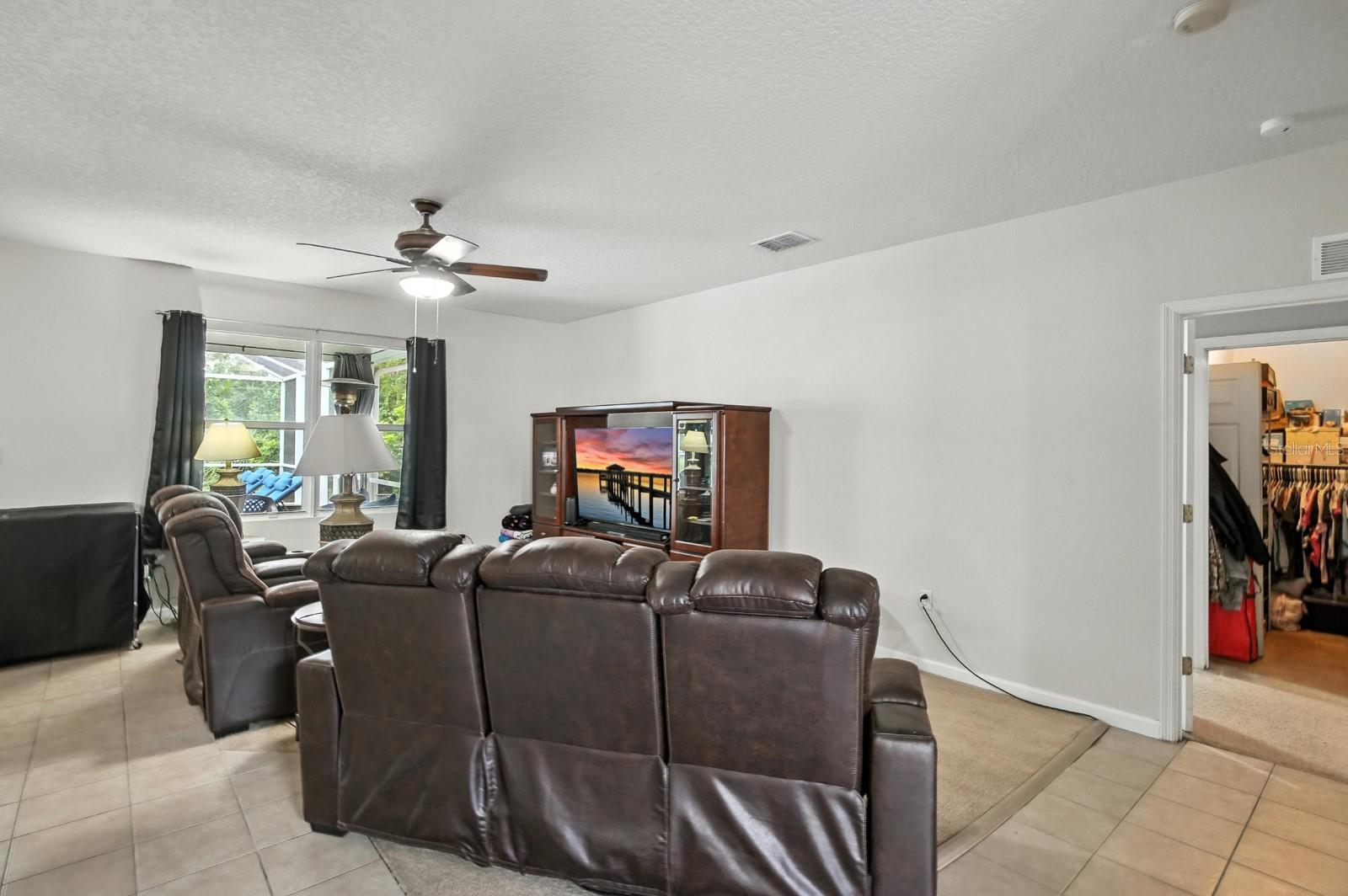 Image 8 of 41 For 2425 Village Lane