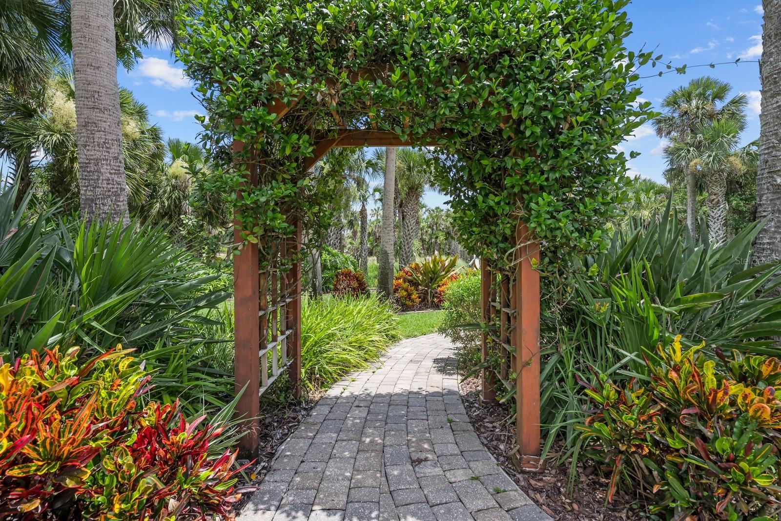 Image 63 of 100 For 117 Island Estates Parkway