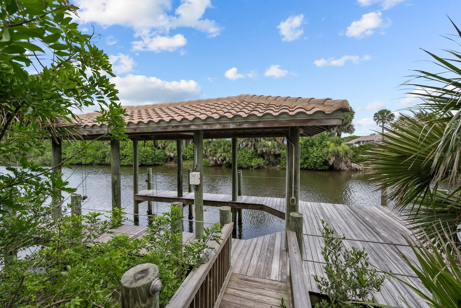 Image 68 of 100 For 117 Island Estates Parkway