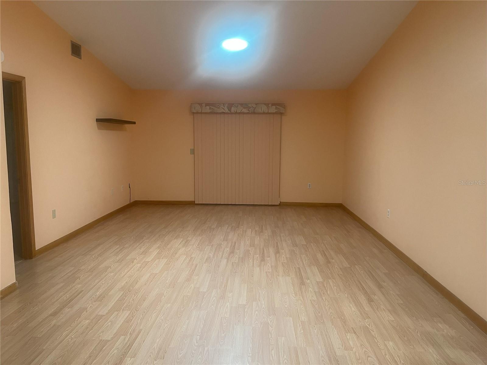 Image 4 of 22 For 10 Village Drive