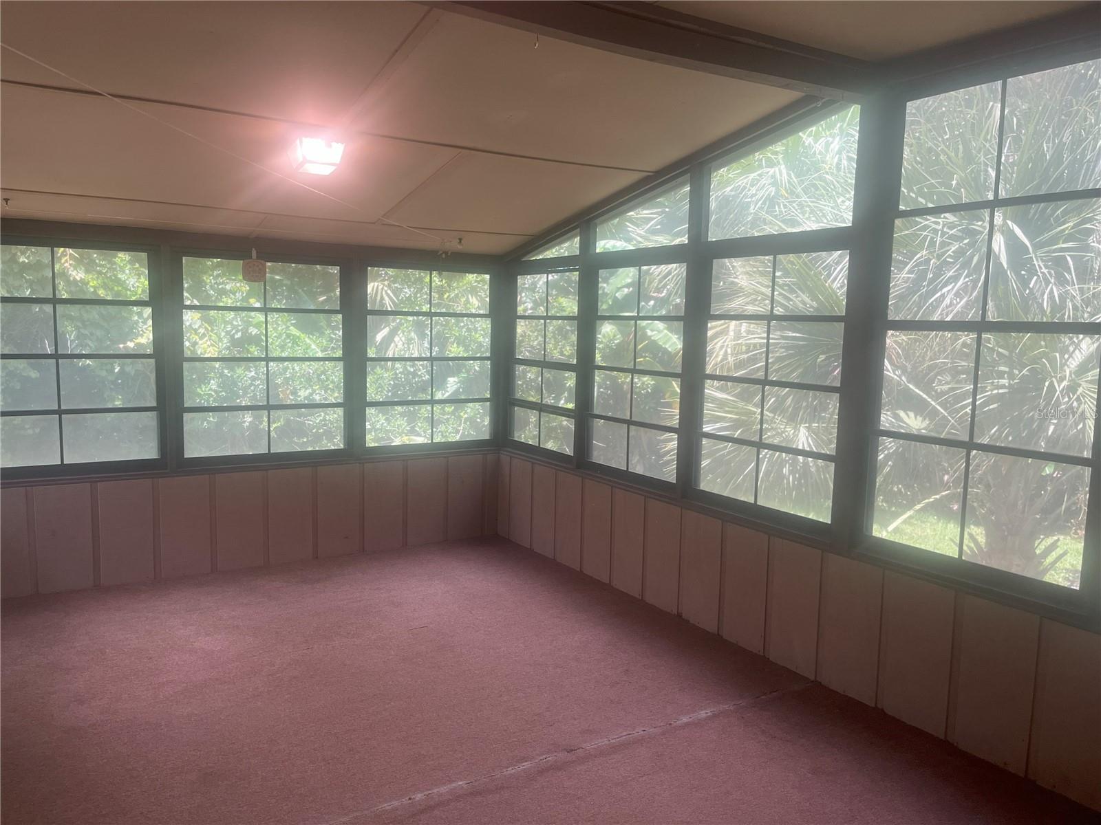 Image 6 of 22 For 10 Village Drive