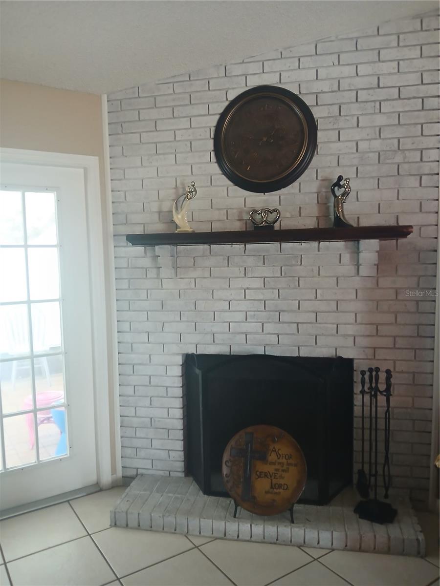 Image 4 of 5 For 42 Breeze Hill Lane