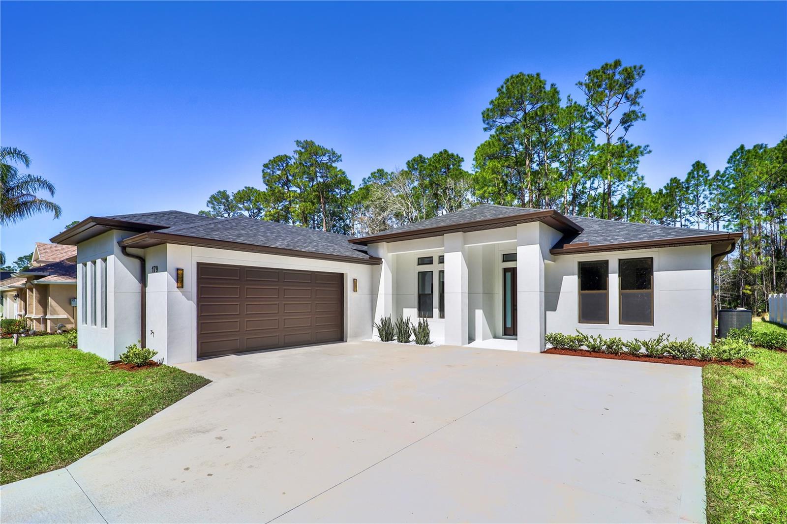 Image 4 of 71 For 179 Eric Drive