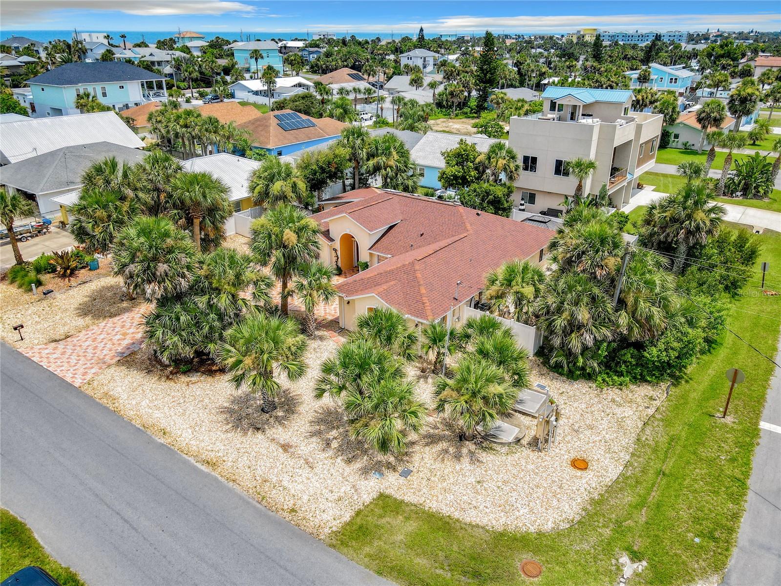 Image 4 of 56 For 325 8th Street