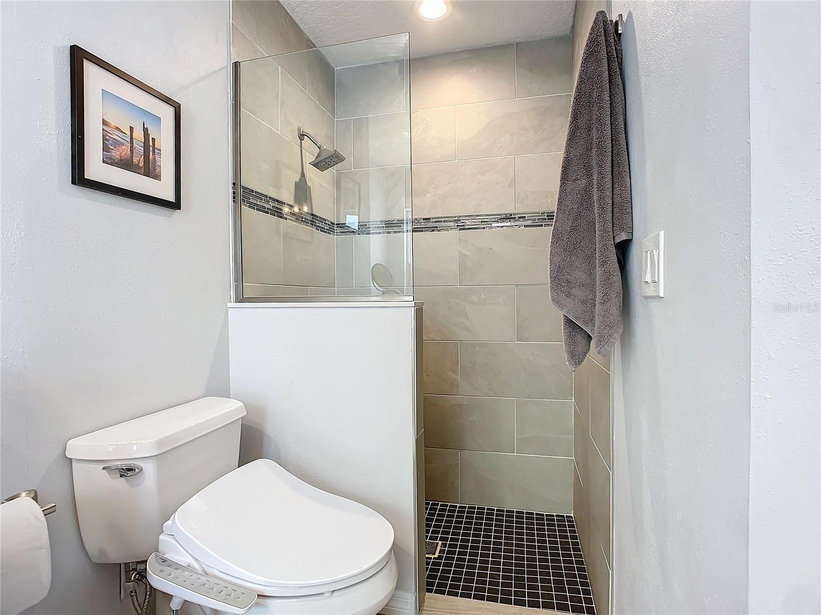 Image 45 of 56 For 325 8th Street