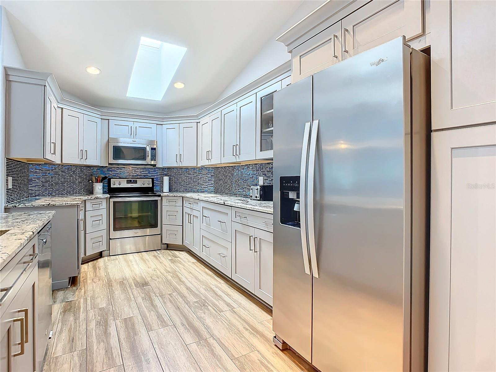 Image 6 of 56 For 325 8th Street