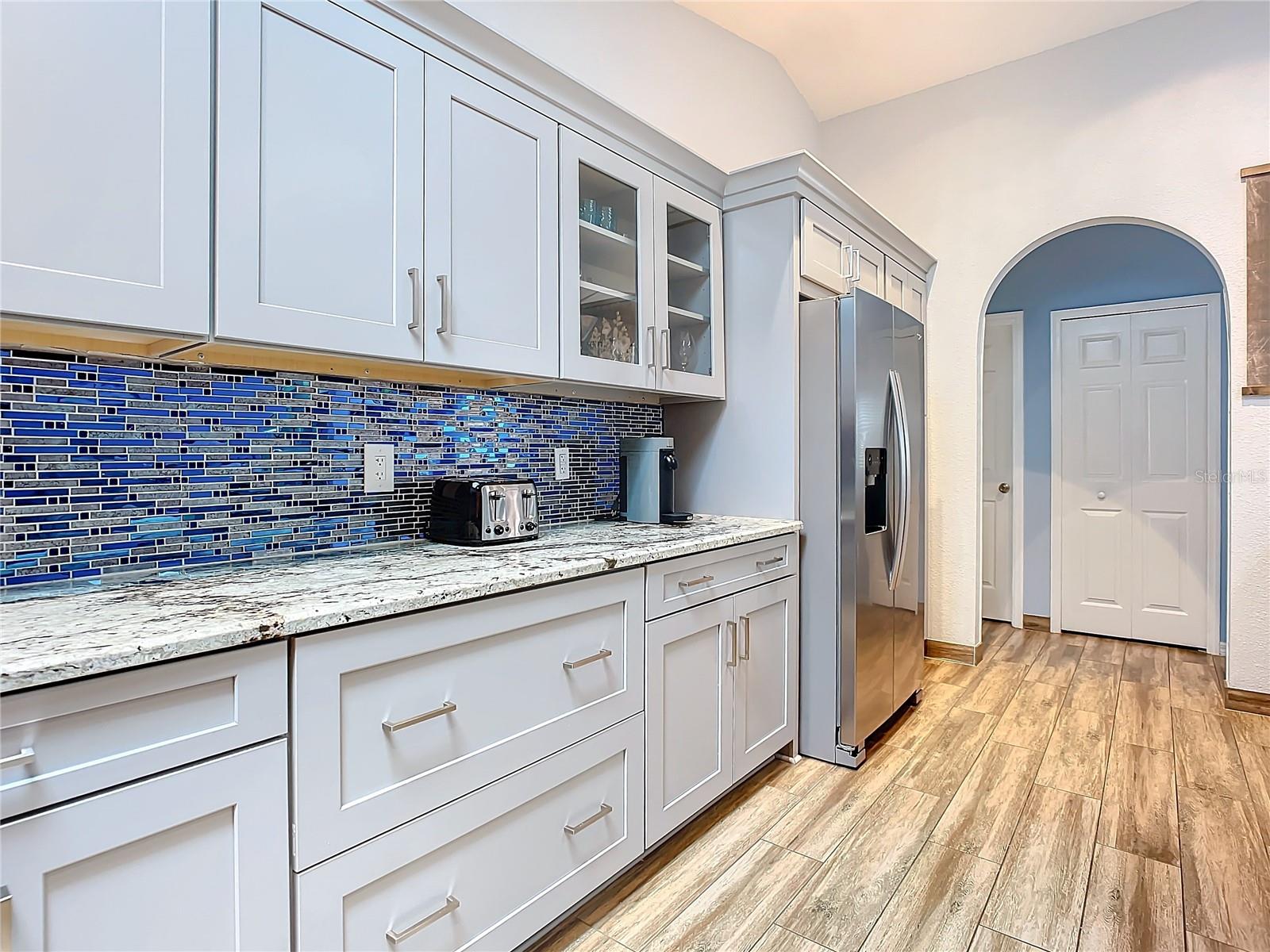 Image 7 of 56 For 325 8th Street