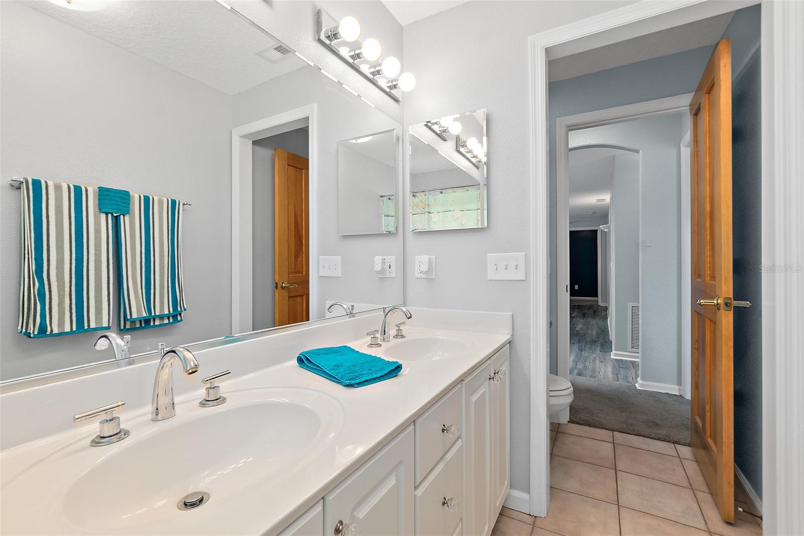 Image 33 of 84 For 101 22nd Street