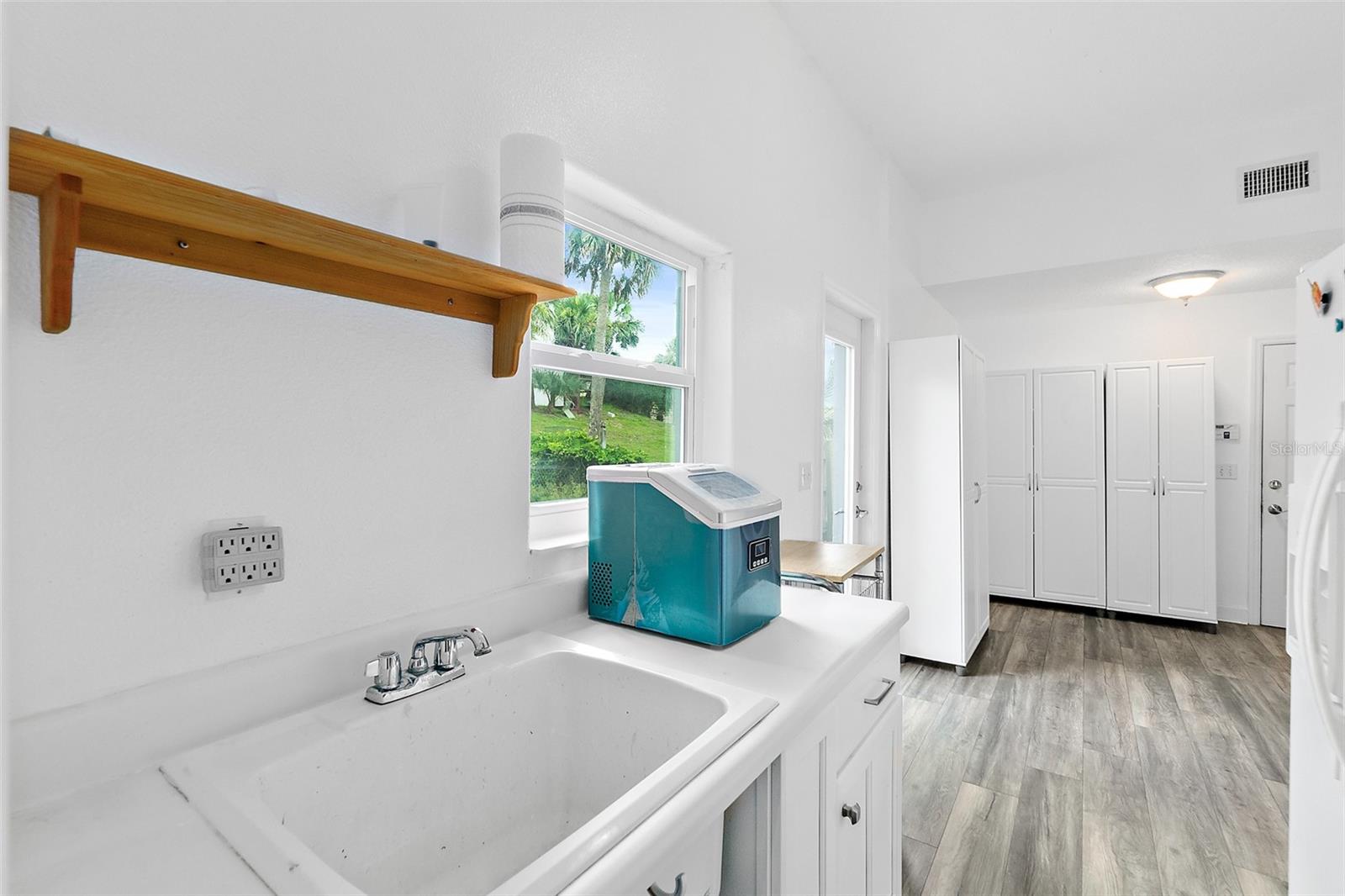 Image 75 of 84 For 101 22nd Street