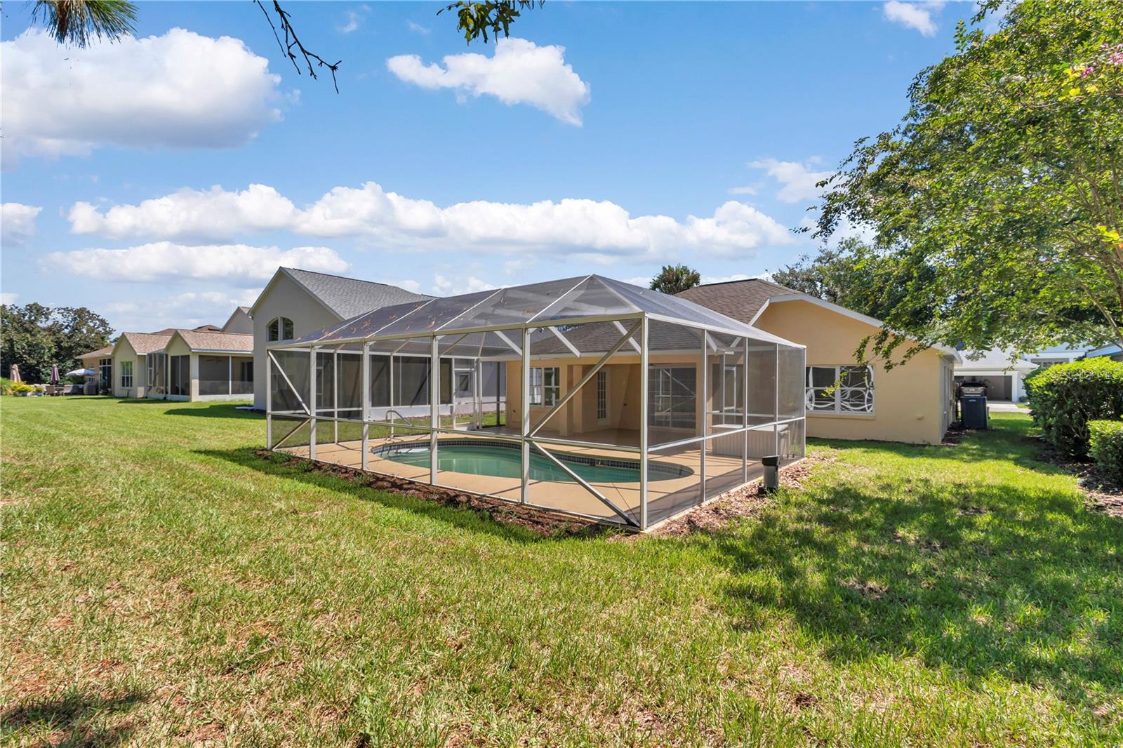 Image 25 of 27 For 11745 72nd Circle