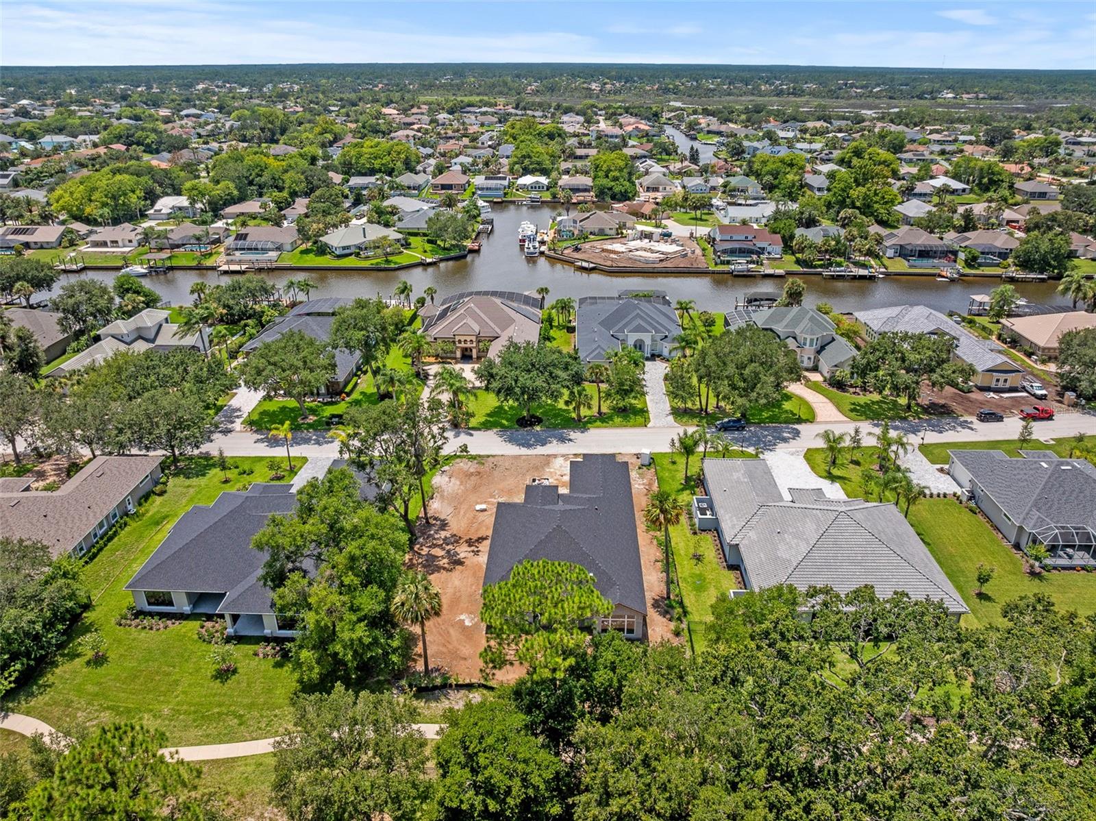 Image 10 of 44 For 19 Old Oak Drive N