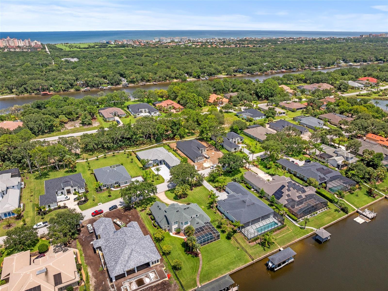 Image 14 of 44 For 19 Old Oak Drive N