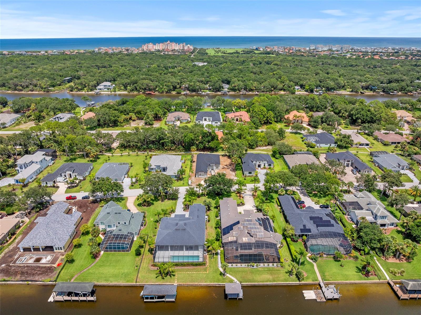 Image 16 of 44 For 19 Old Oak Drive N