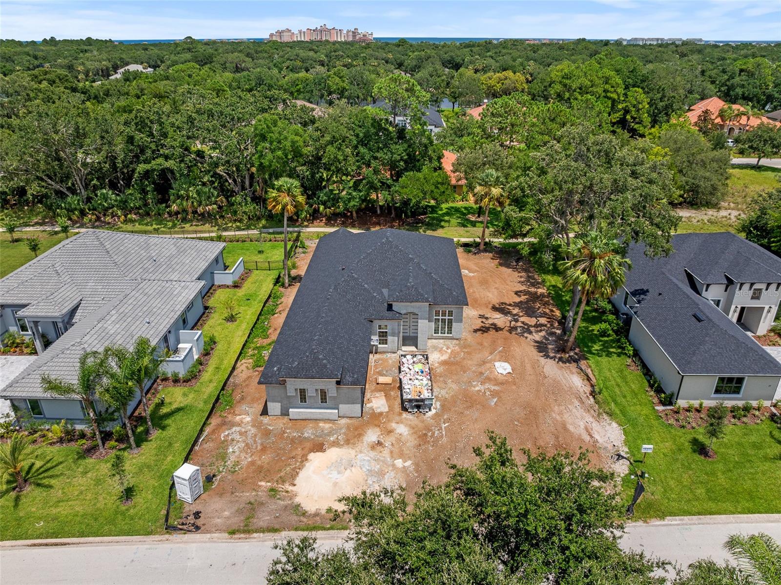 Image 3 of 44 For 19 Old Oak Drive N