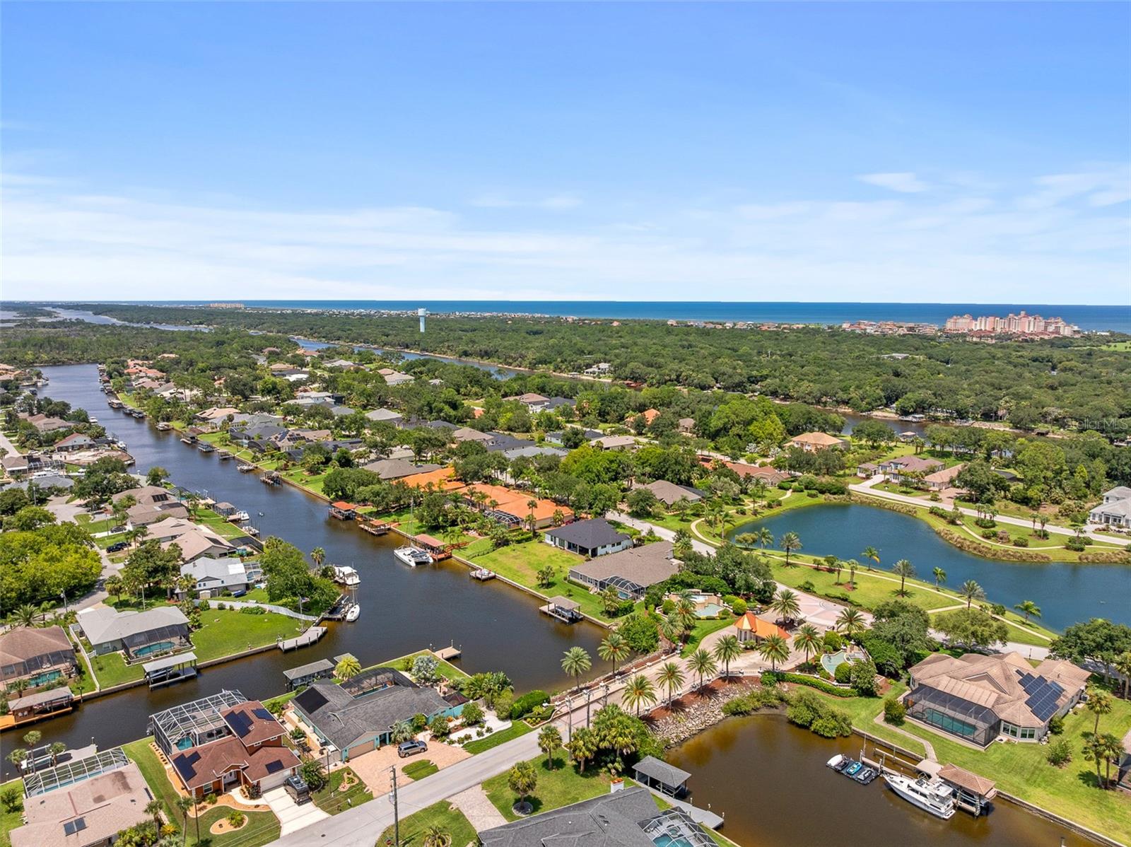 Image 32 of 44 For 19 Old Oak Drive N