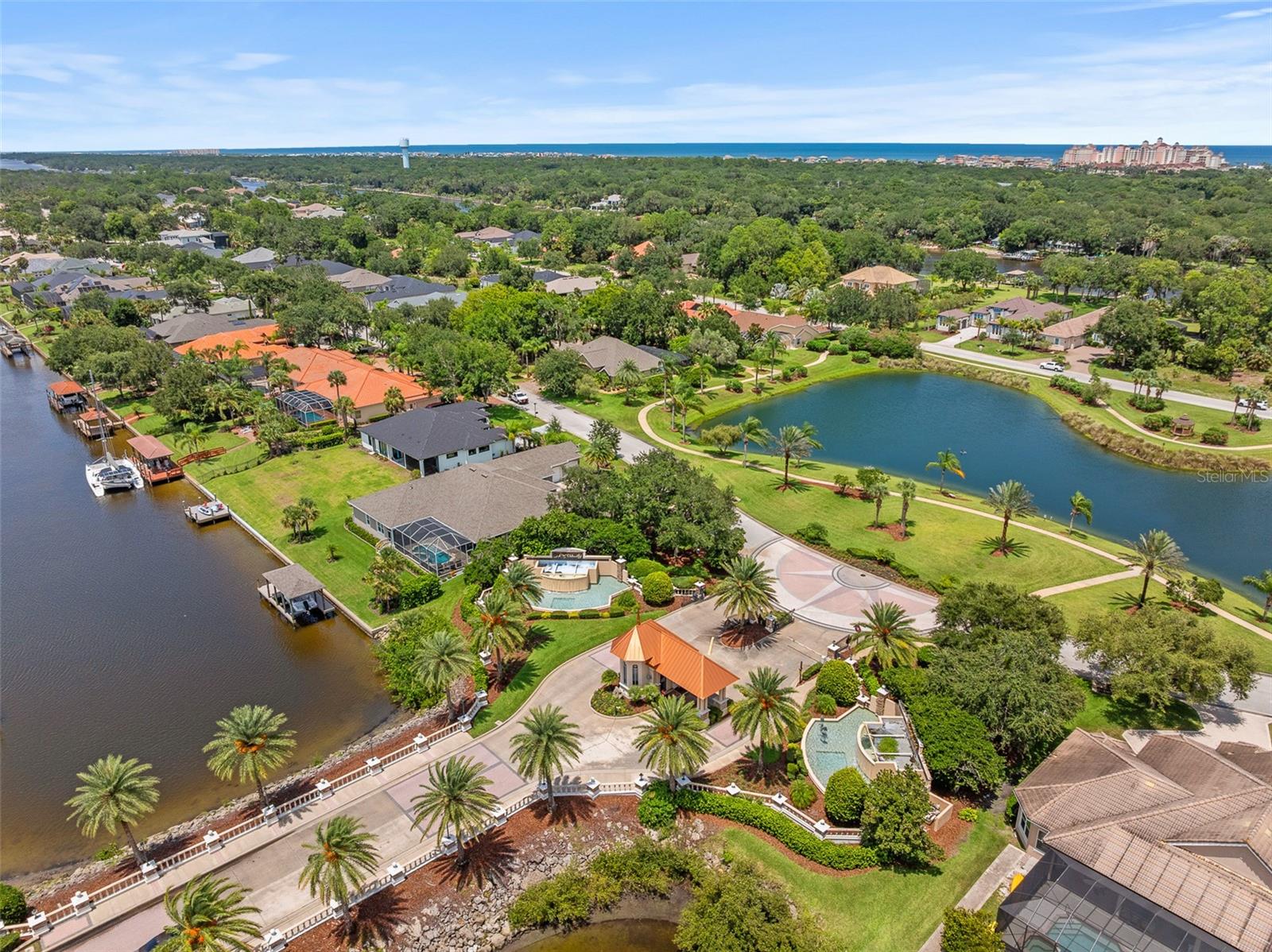 Image 36 of 44 For 19 Old Oak Drive N