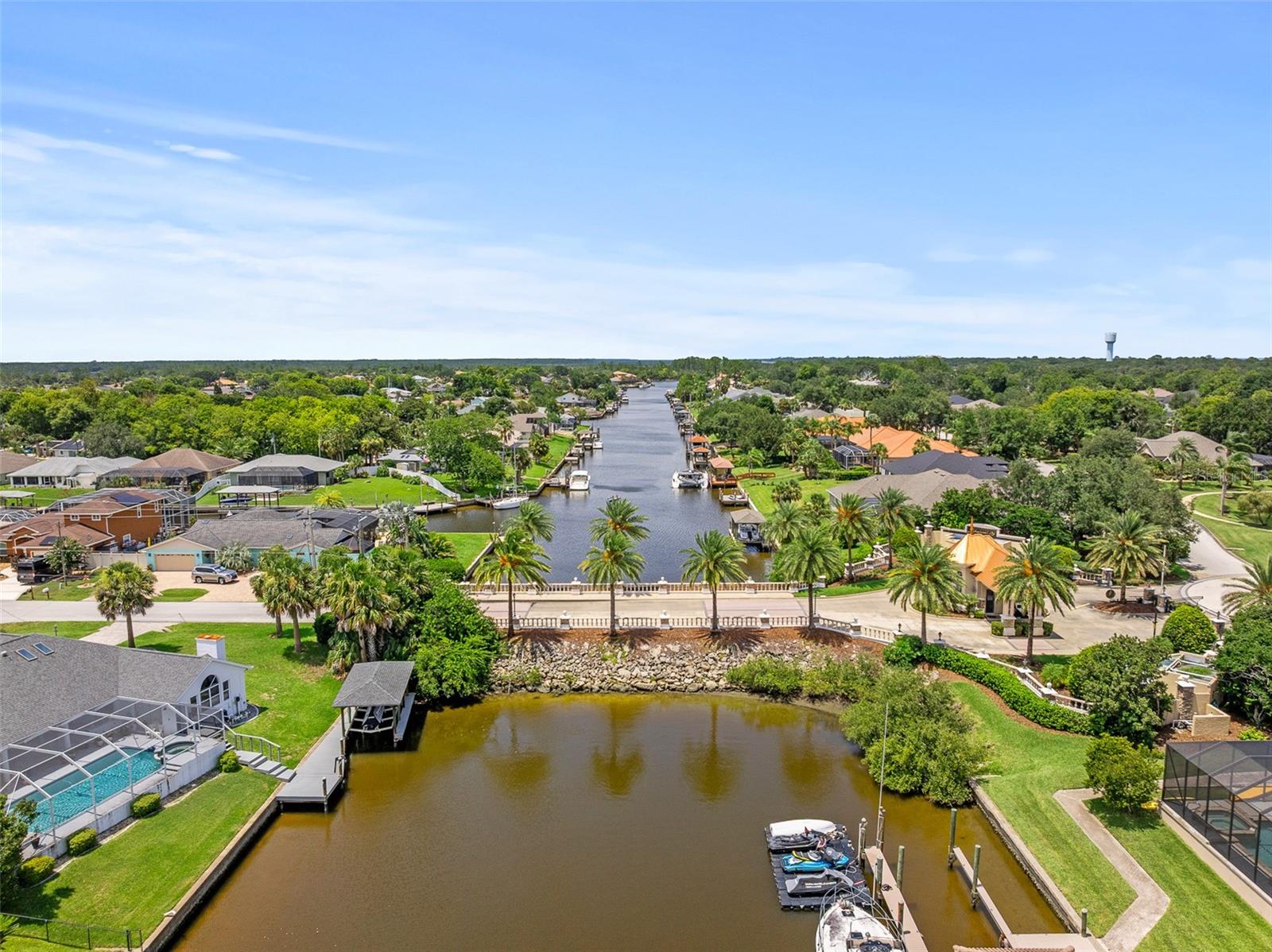 Image 37 of 44 For 19 Old Oak Drive N