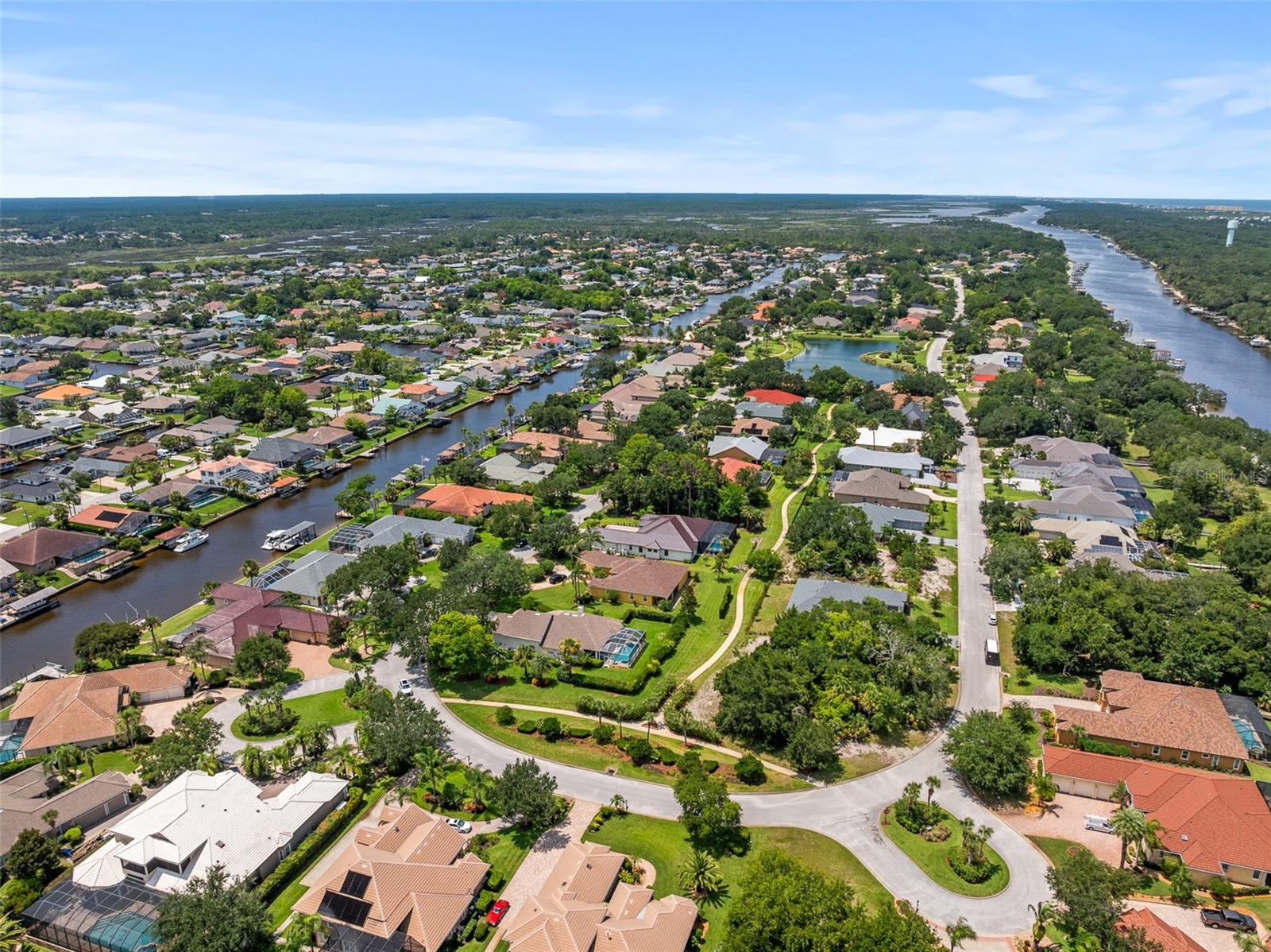 Image 40 of 44 For 19 Old Oak Drive N