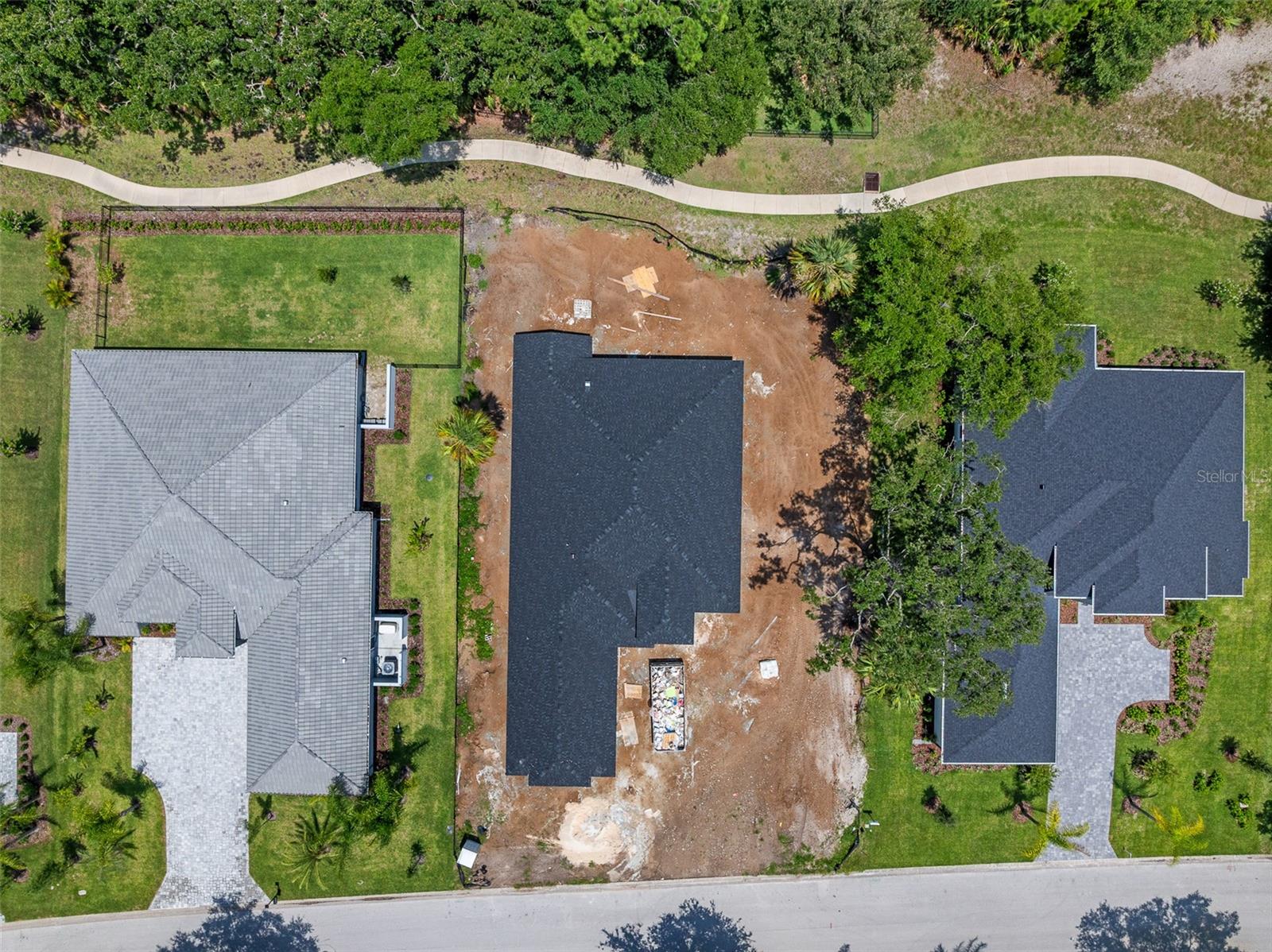 Image 5 of 44 For 19 Old Oak Drive N