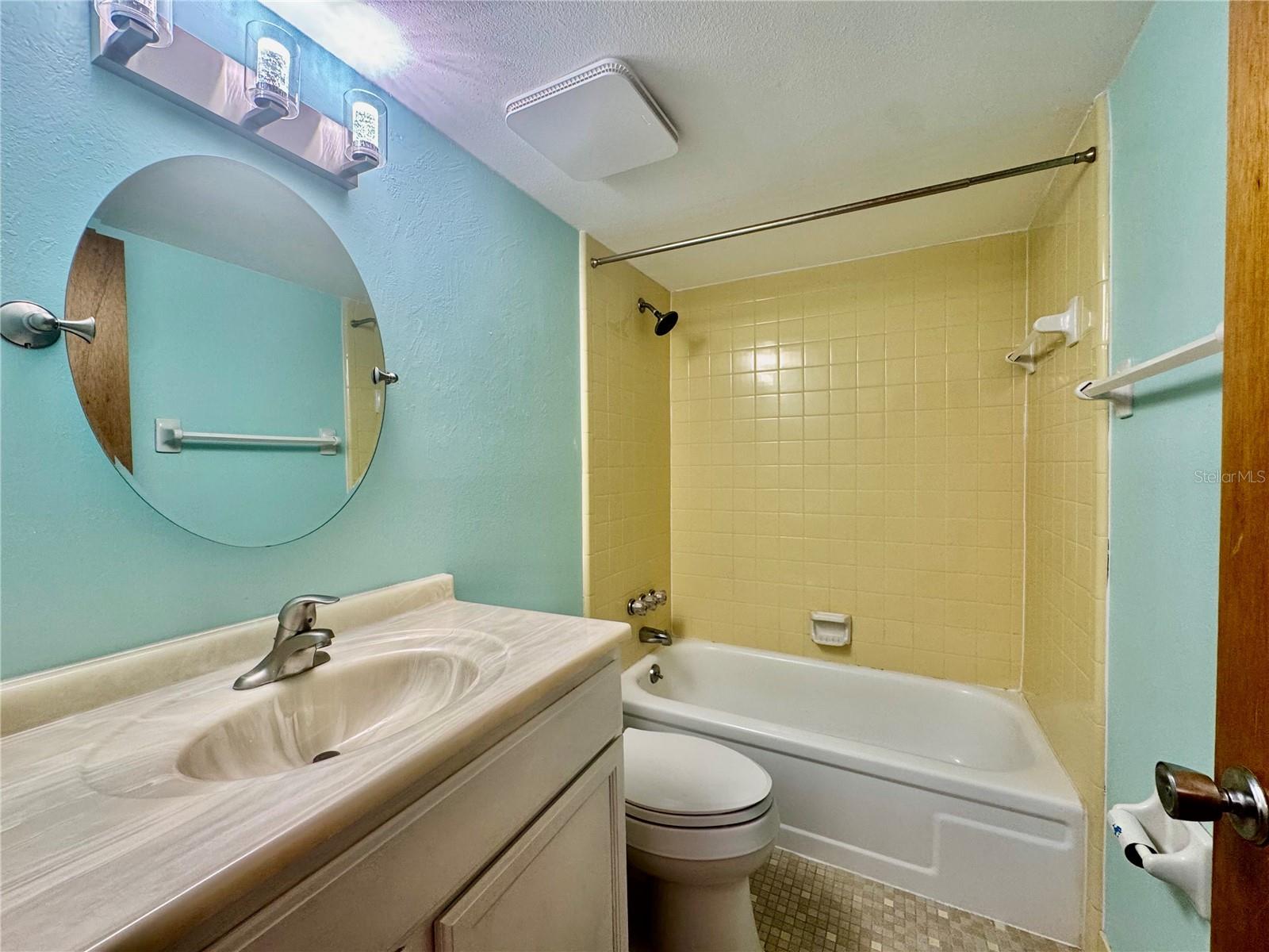 Image 11 of 14 For 3700 Ocean Shore Boulevard 43