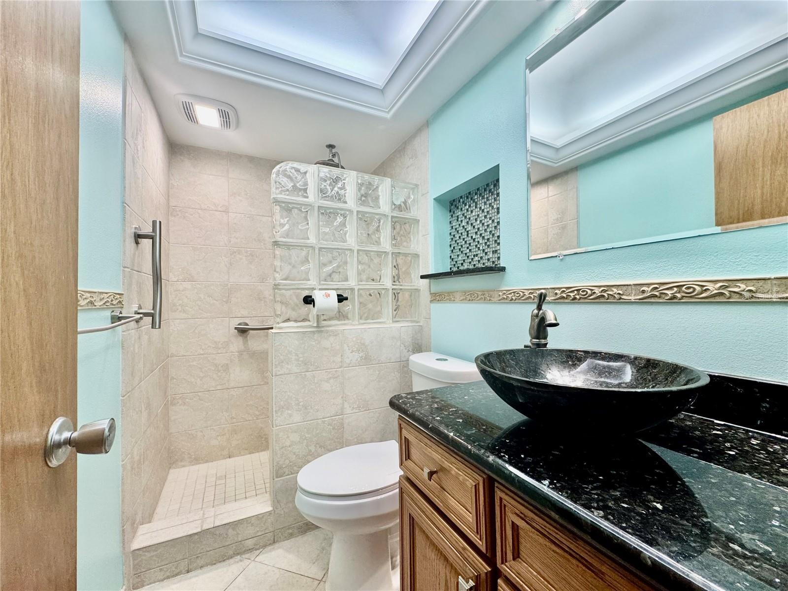 Image 7 of 14 For 3700 Ocean Shore Boulevard 43