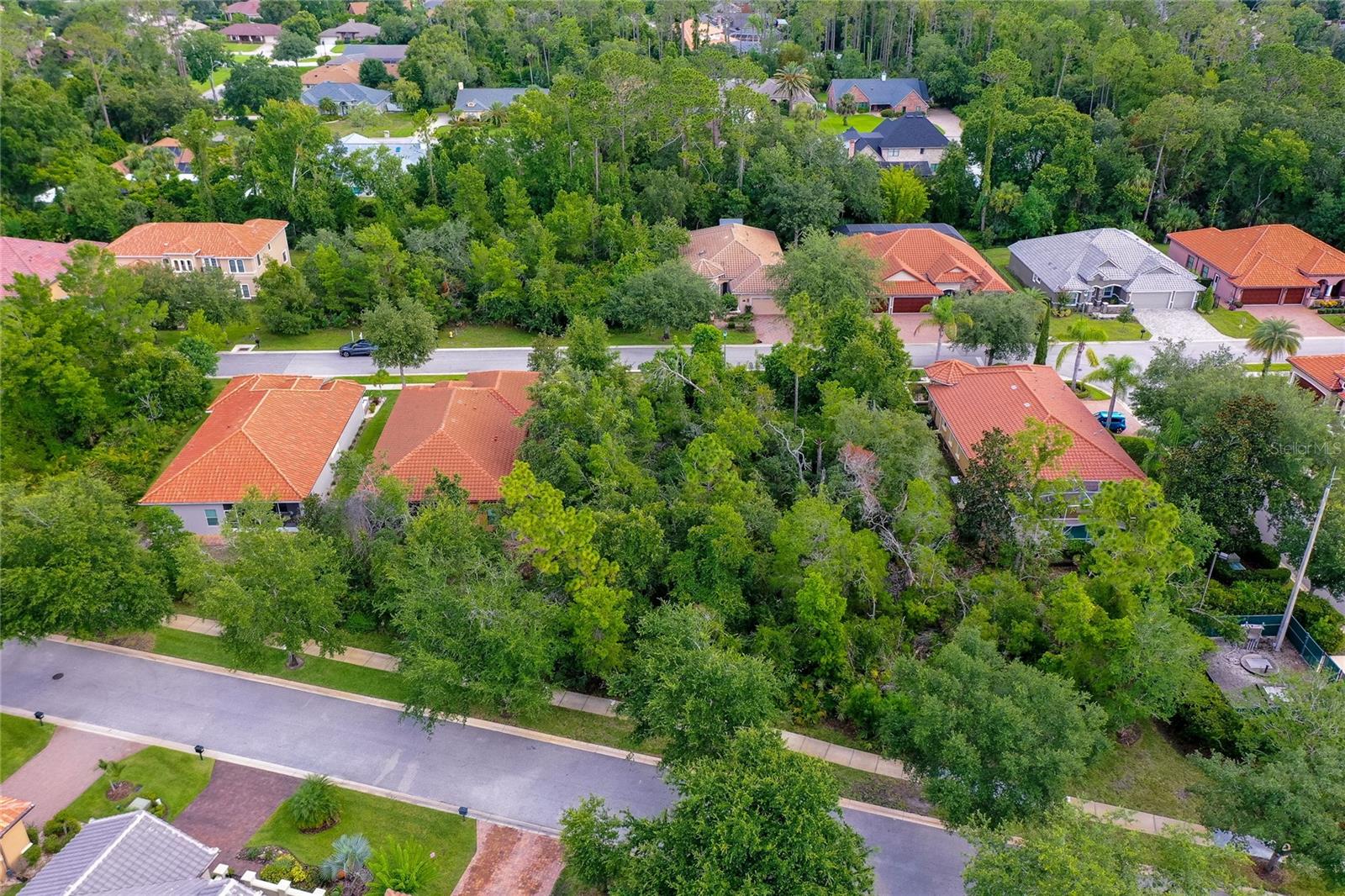 Image 16 of 26 For 56 Apian Way