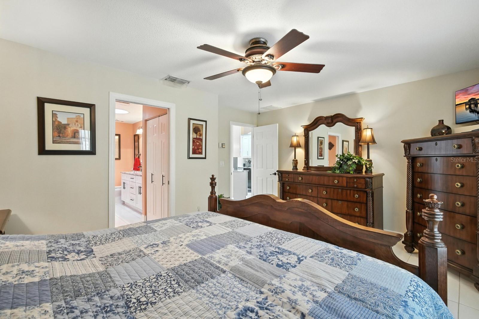 Image 17 of 42 For 126 Old Sunbeam Drive