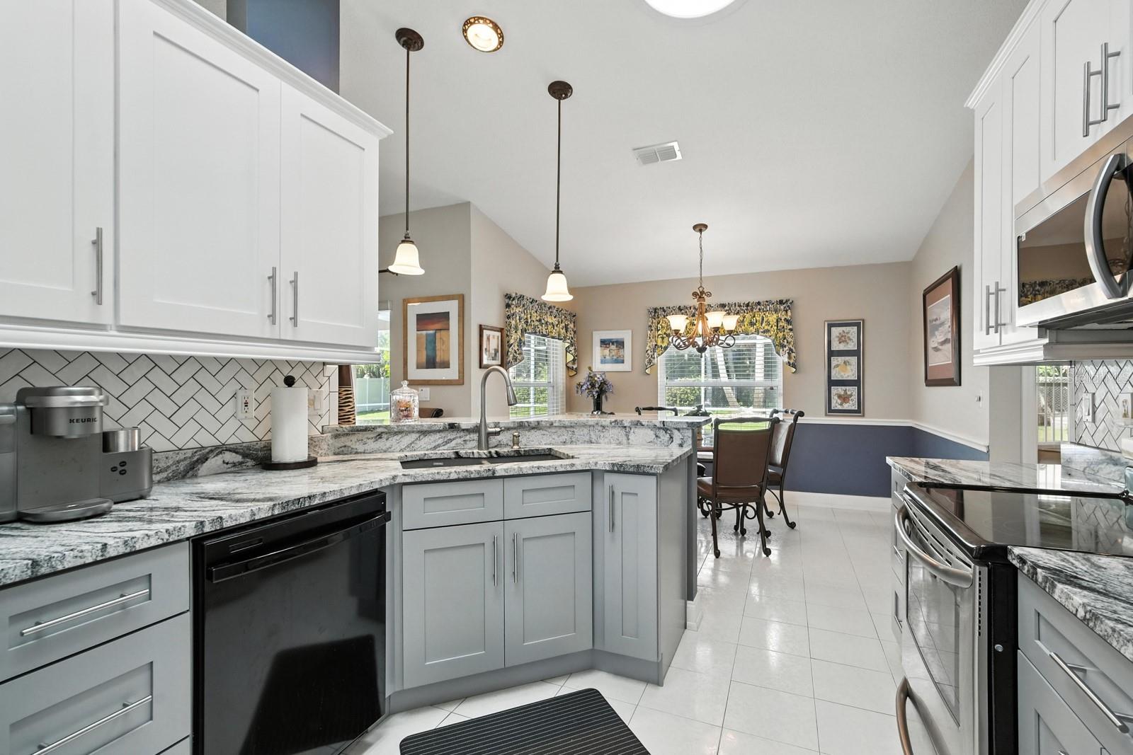 Image 7 of 42 For 126 Old Sunbeam Drive
