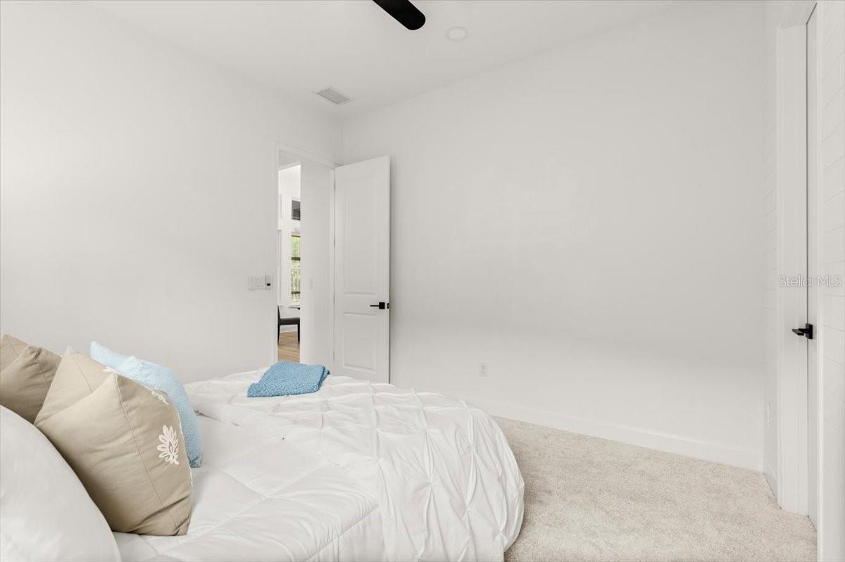 Image 33 of 63 For 476 Stirling Bridge Drive