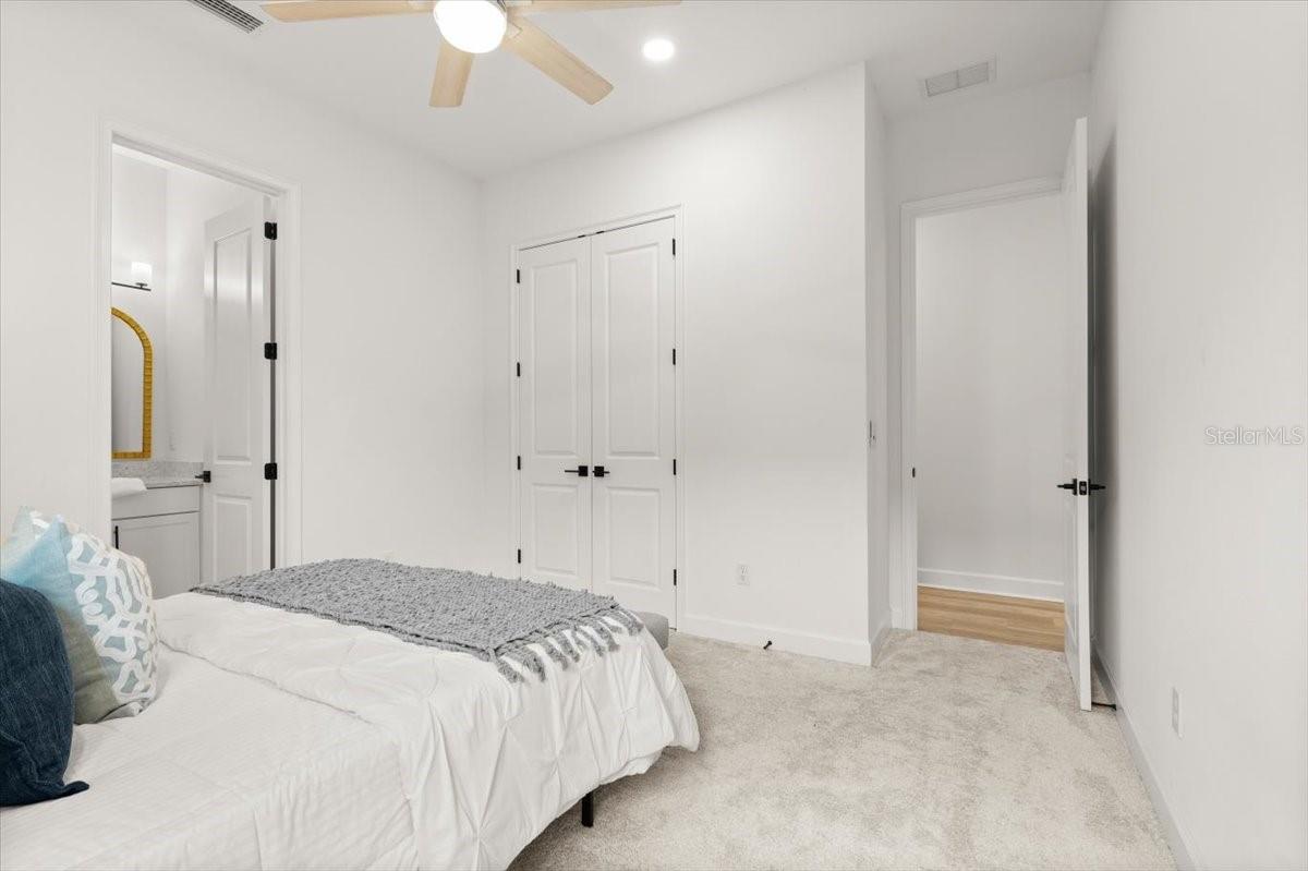Image 35 of 63 For 476 Stirling Bridge Drive