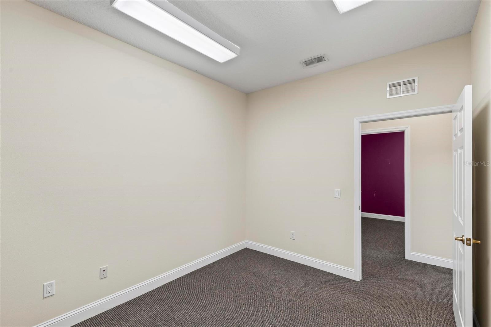 Image 20 of 26 For 399 Palm Coast Parkway Sw 3