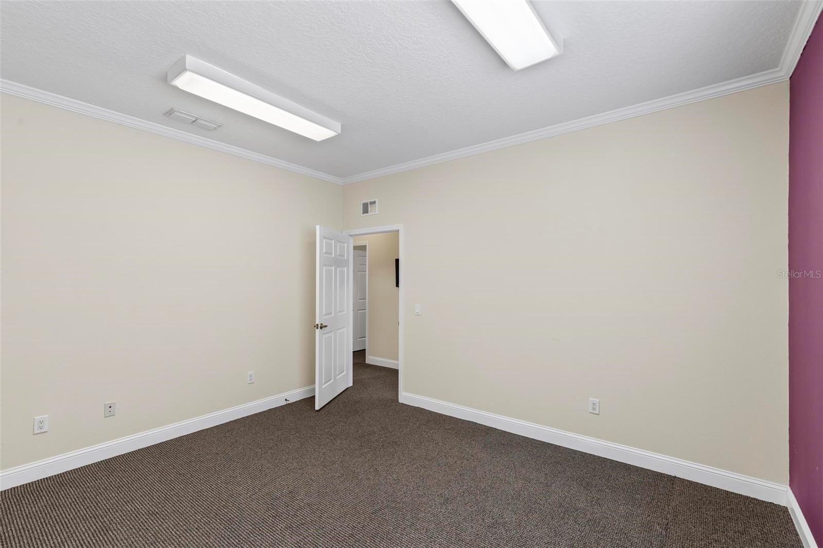 Image 23 of 26 For 399 Palm Coast Parkway Sw 3