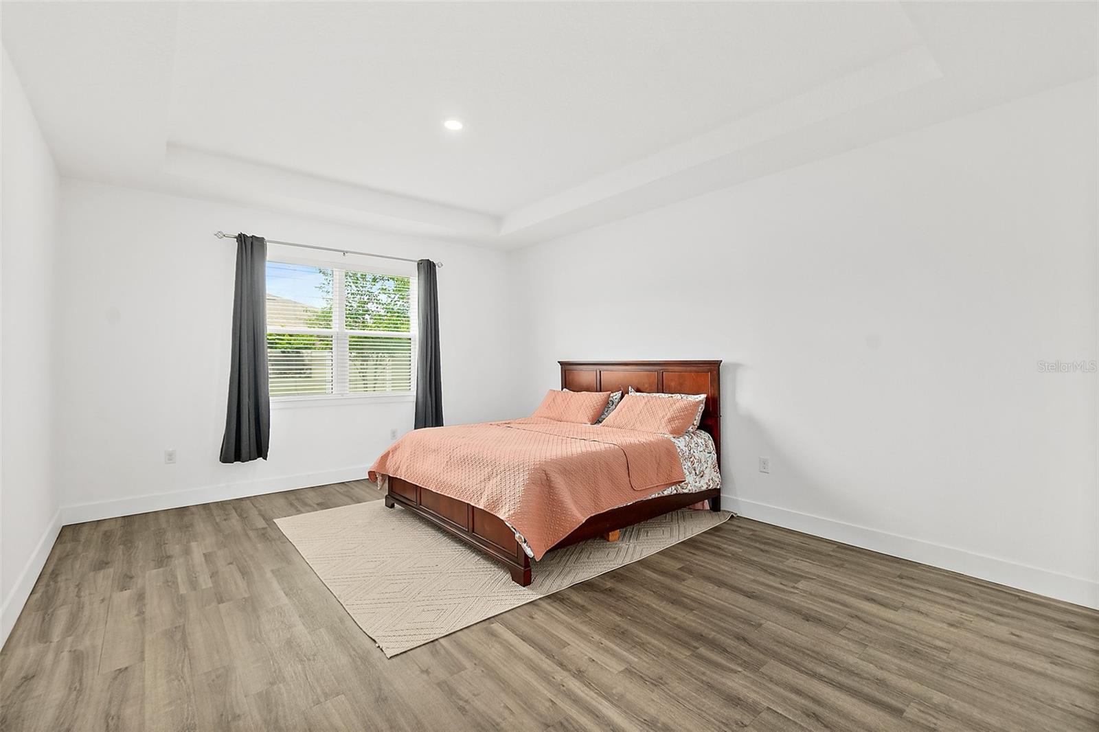 Image 24 of 44 For 62 Riverina Drive