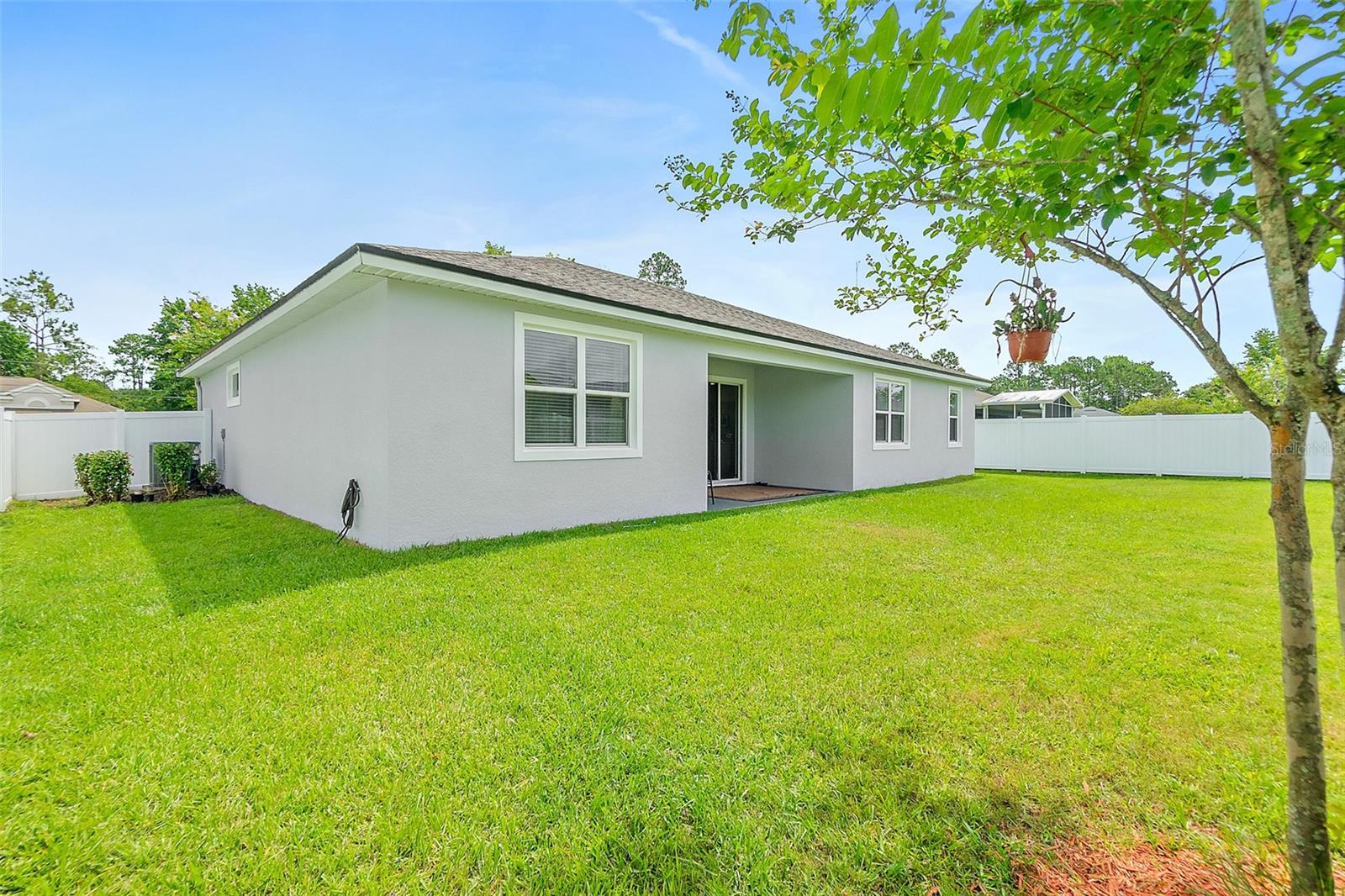 Image 39 of 44 For 62 Riverina Drive