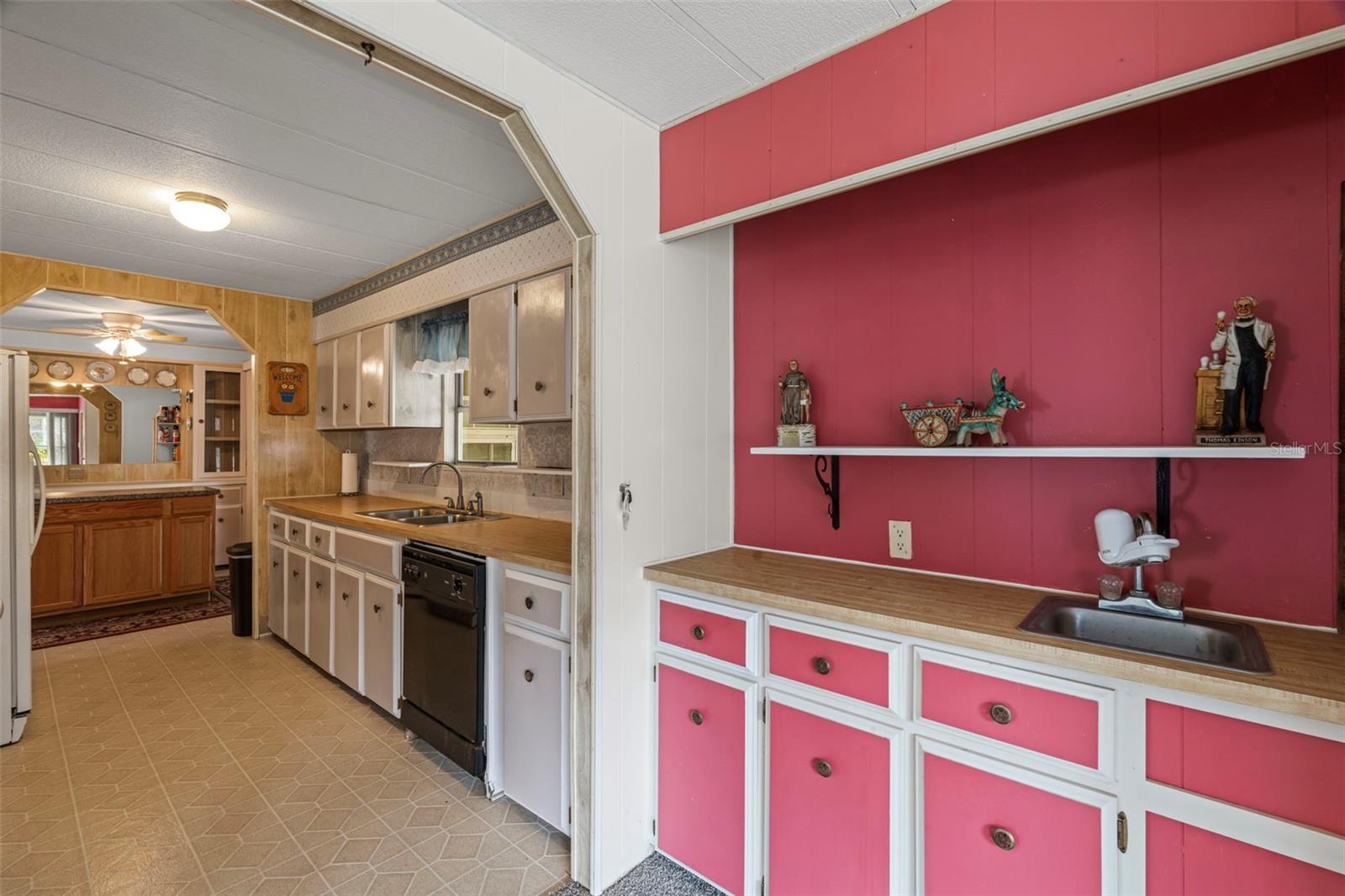 Image 19 of 58 For 123 Peninsular Drive