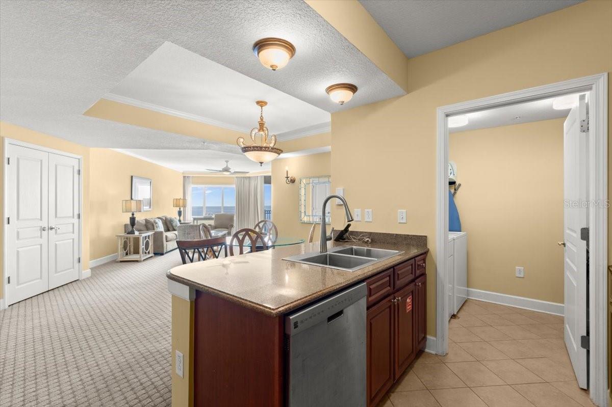 Image 11 of 60 For 200 Ocean Crest Drive 813