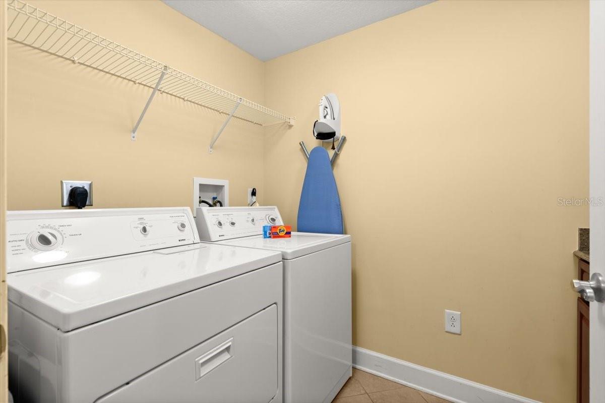 Image 12 of 60 For 200 Ocean Crest Drive 813