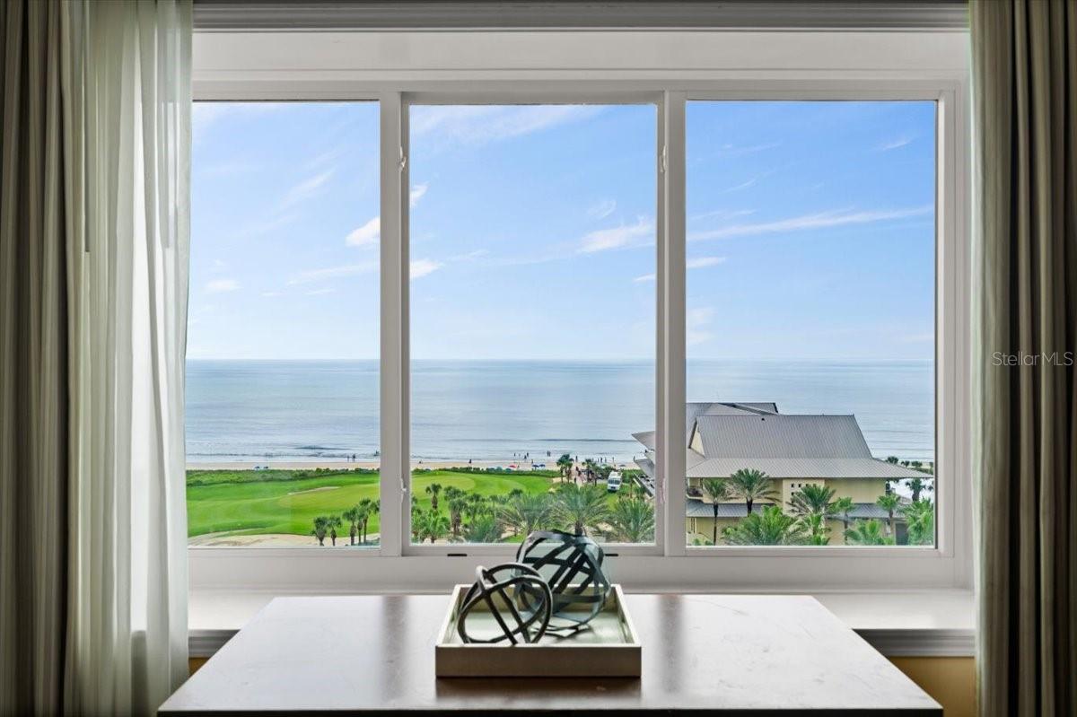 Image 19 of 60 For 200 Ocean Crest Drive 813