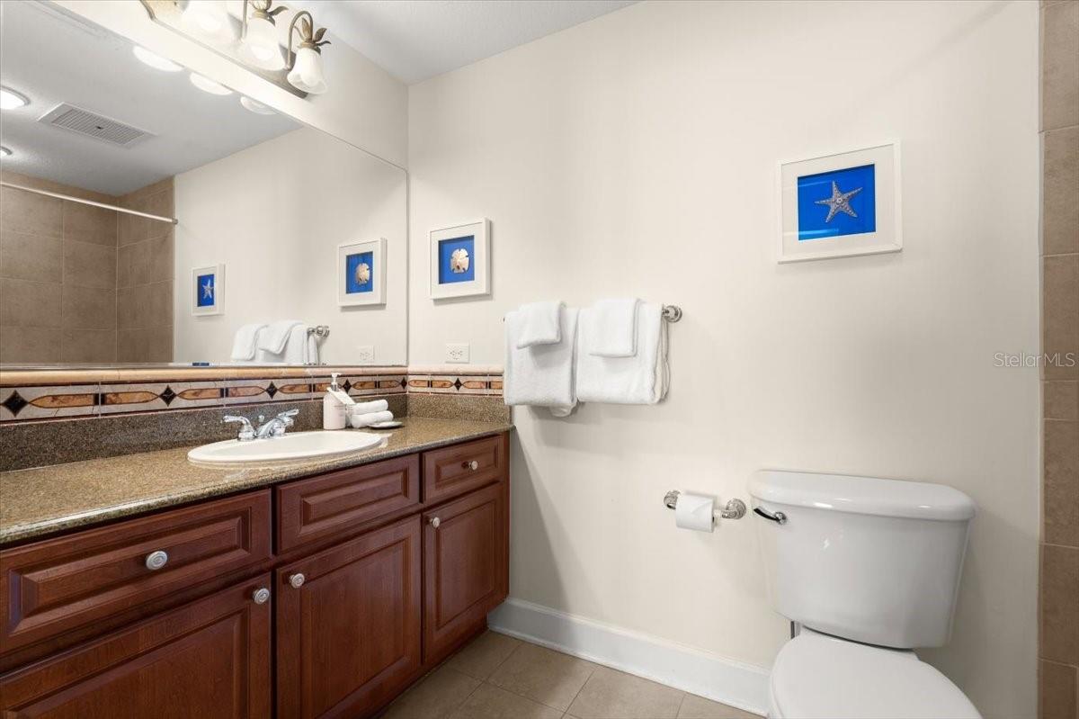 Image 31 of 60 For 200 Ocean Crest Drive 813