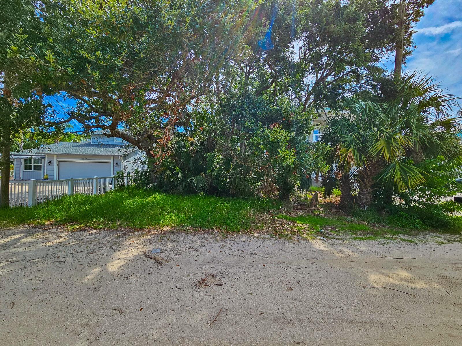 Image 16 of 16 For 2721 John Bull Street