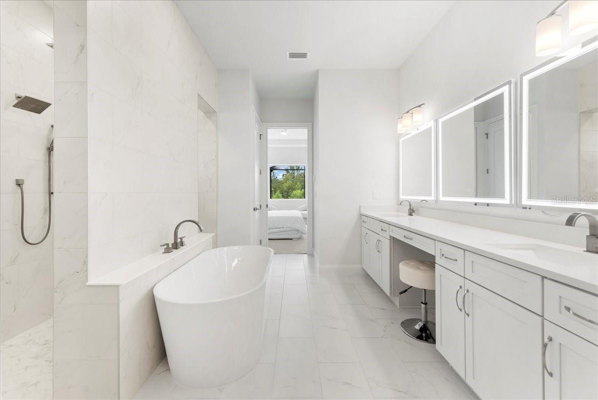 Image 24 of 62 For 23 Ocean Ridge Boulevard N