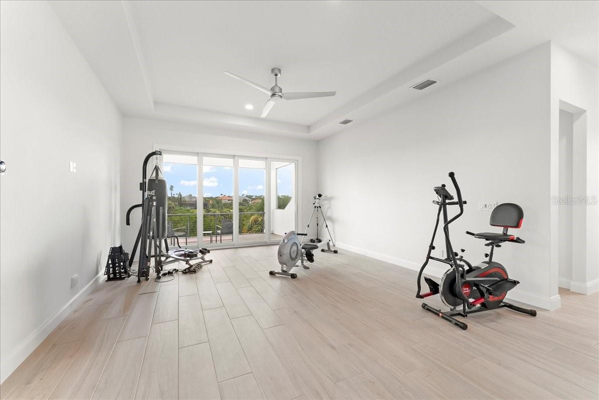 Image 26 of 62 For 23 Ocean Ridge Boulevard N