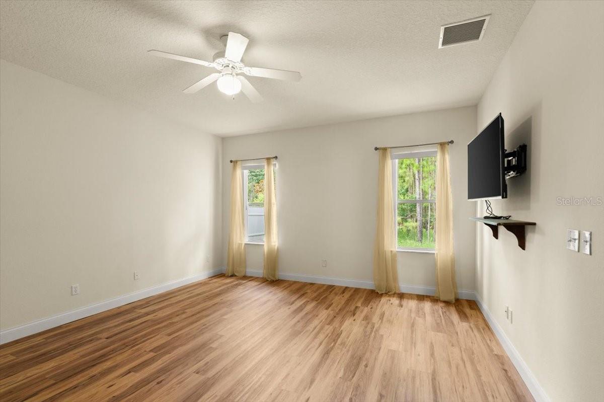 Image 18 of 48 For 1707 Southern Belle Lane