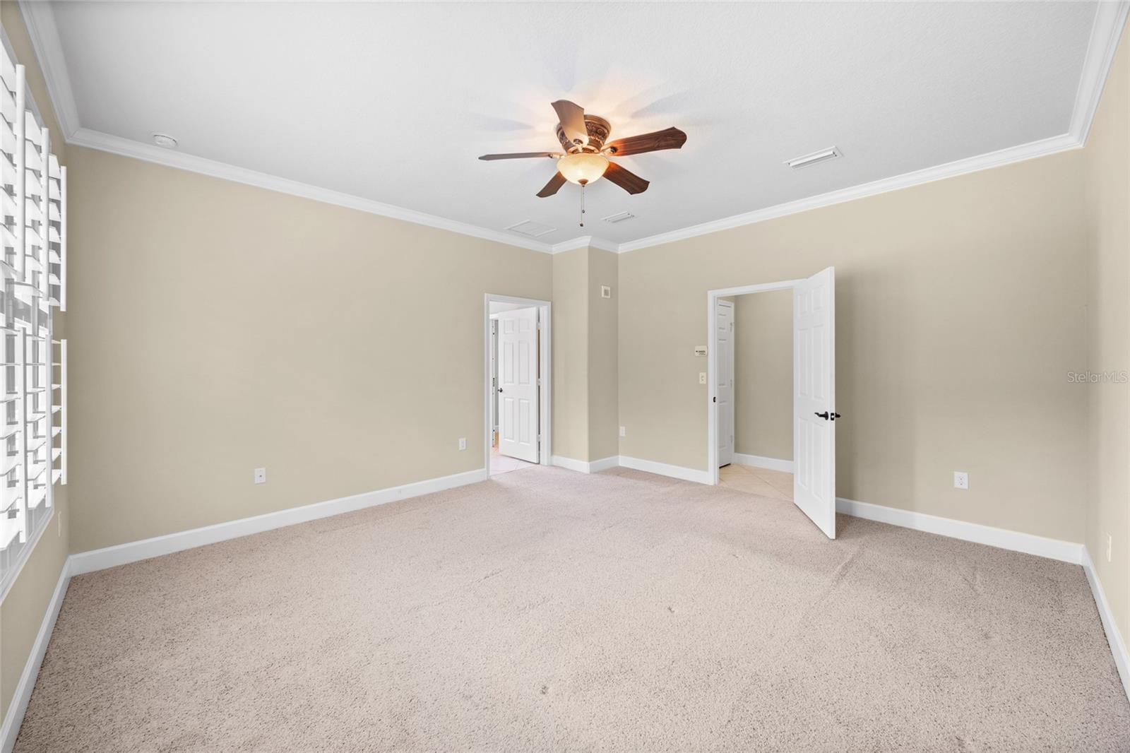 Image 20 of 58 For 42 Acorn Grove Court